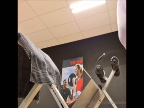 Madamediablo cameltoe gym workout.