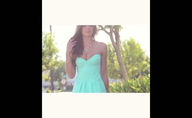 Dessie Mitcheson topless dress tease