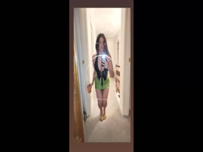 Simmands Mirror Selfie Cleavage Ass Reveal