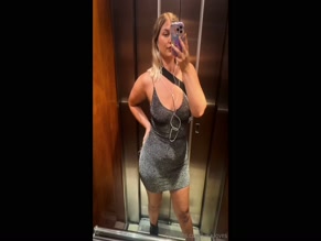 luisa.loves: elevator tease in short dress