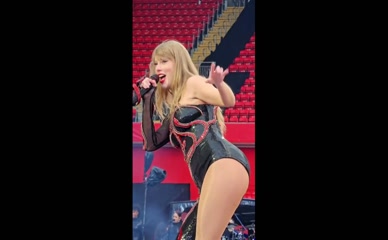 Taylor Swift Ass Jiggle Leotard