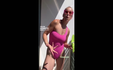 Chessie King's Shaved Pussy vs Bumpy Bush