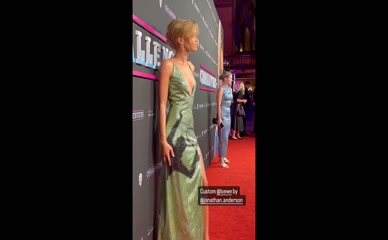 Zendaya sideboob leg slit dress